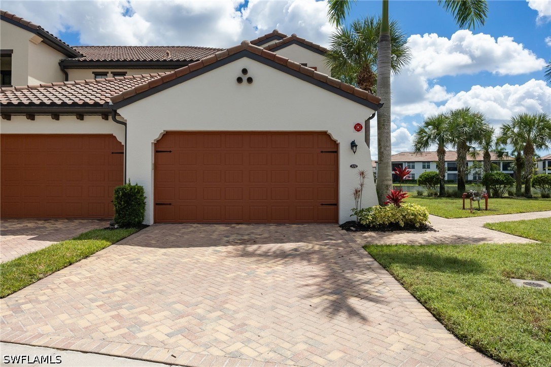 15197 Butler Lake Dr 102 — photo