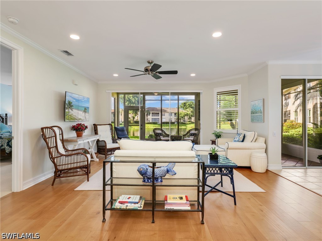 882 Carrick Bend Cir 102 — photo