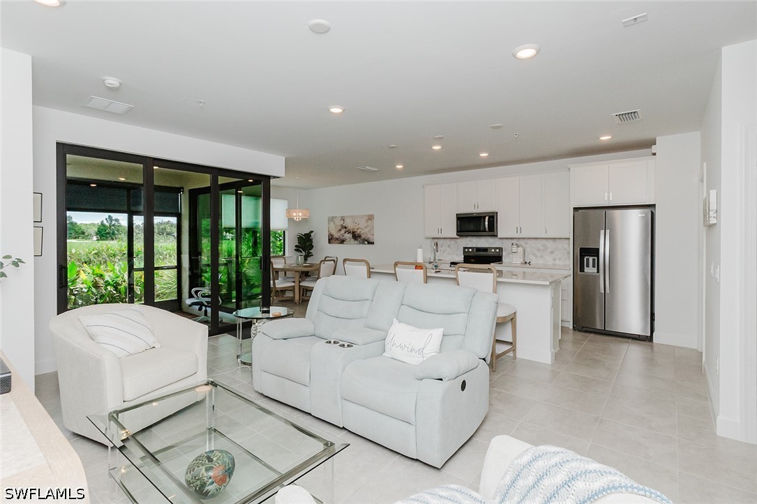 5682 Mayflower Way 806 — photo