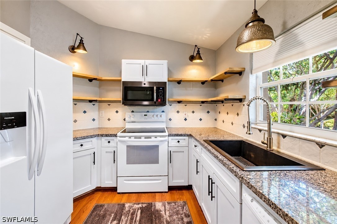 3795 Fieldstone Blvd 106 — photo