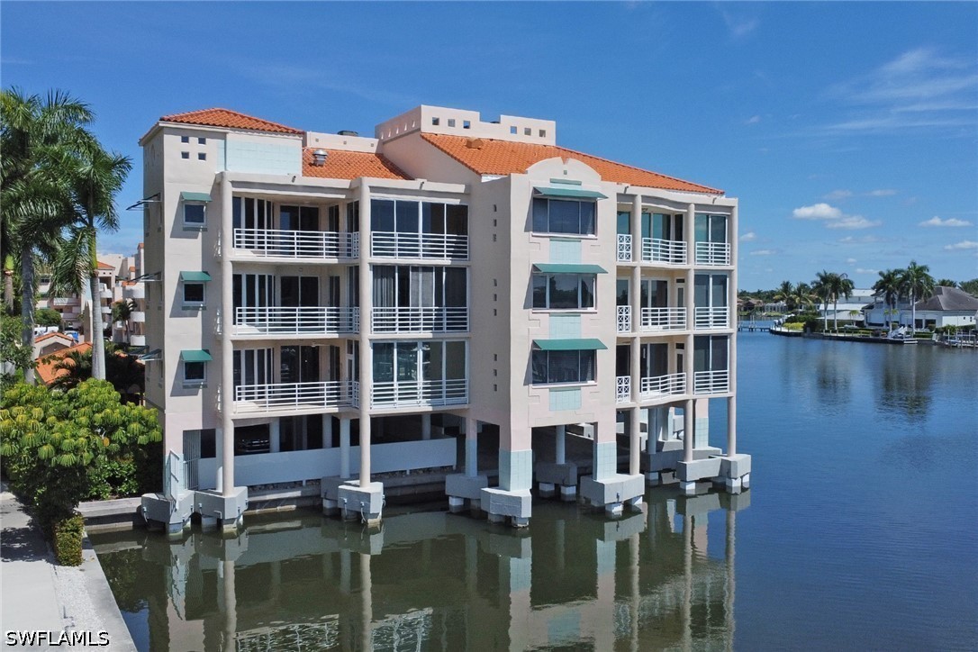 4500 Gulf Shore Blvd N 1-211 — photo
