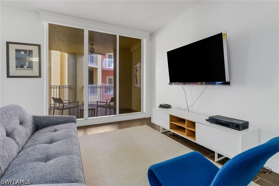 450 Bayfront Pl 4201 — photo