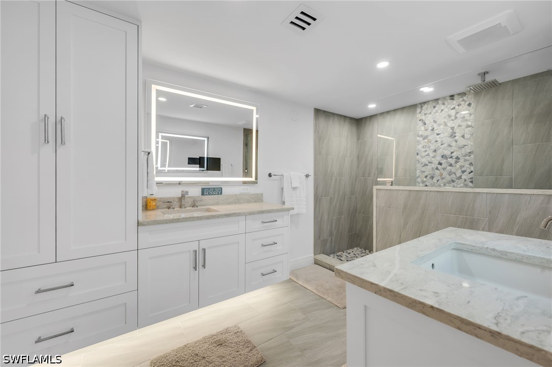 6075 Pelican Bay Blvd 303 — photo
