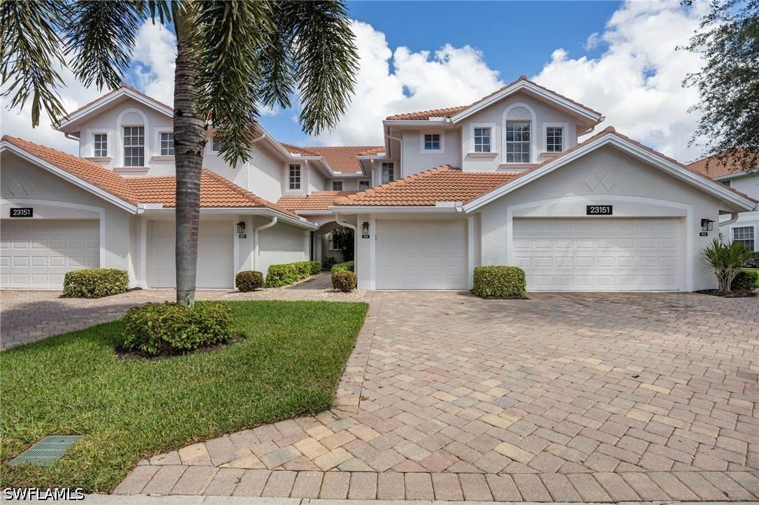 23151 Rosedale Dr Unit 202 — photo