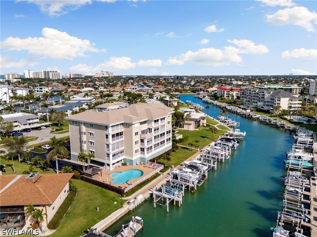 907 Panama Ct Unit 303 — photo