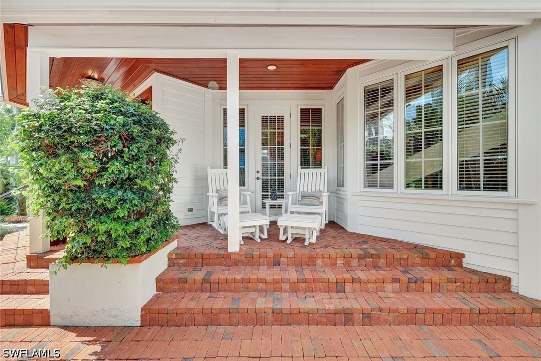Home in Naples, FL 34102 — photo 2