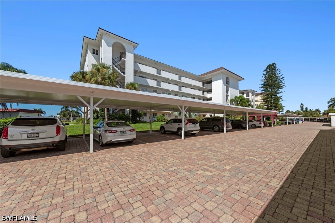 29 High Point Circle E #101, Naples, FL 34103 — photo 2