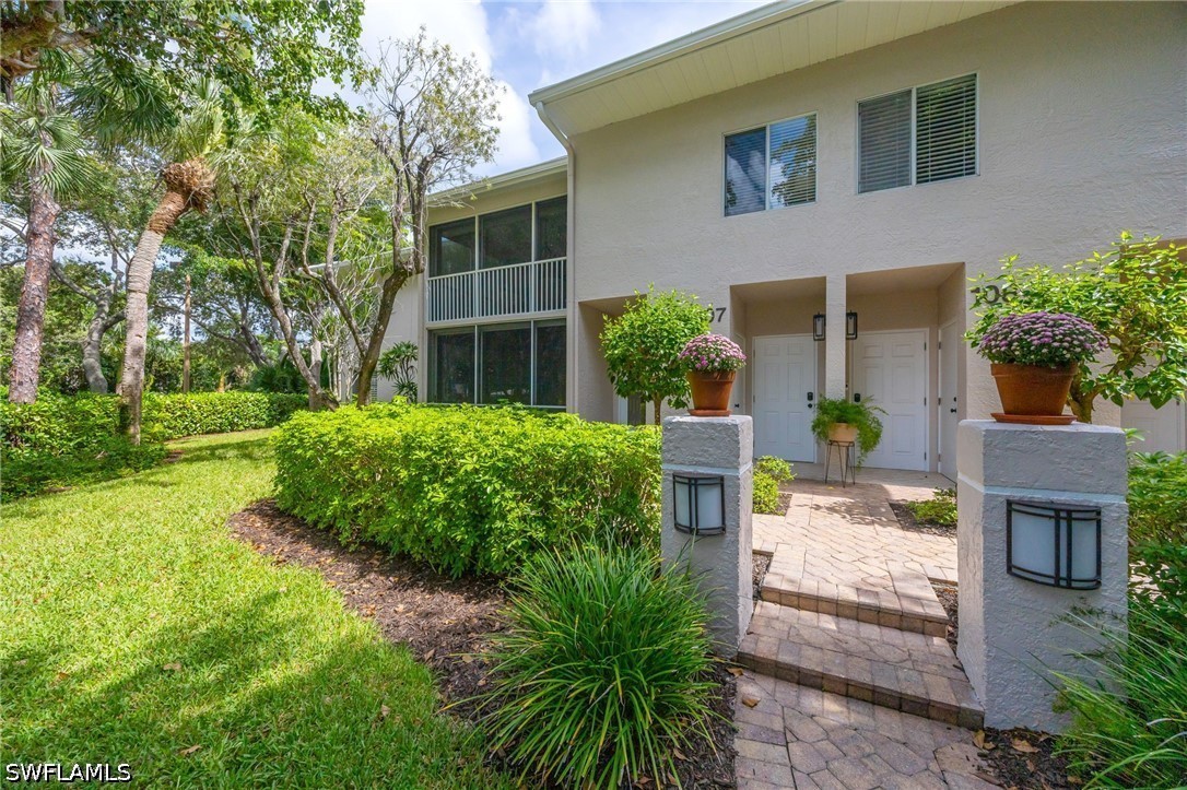 5818 Glencove Dr Unit 103 — photo