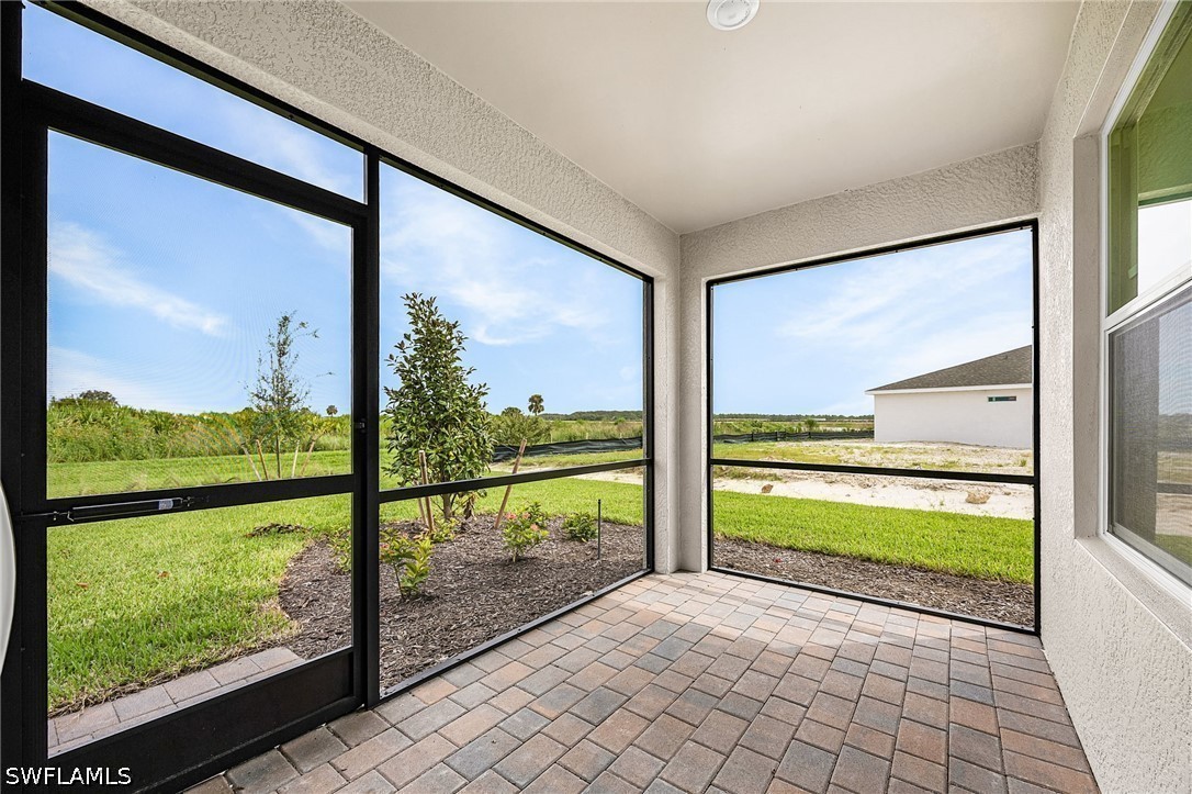 17892 Shade Tree Loop, Punta Gorda, FL 33982 — photo 3