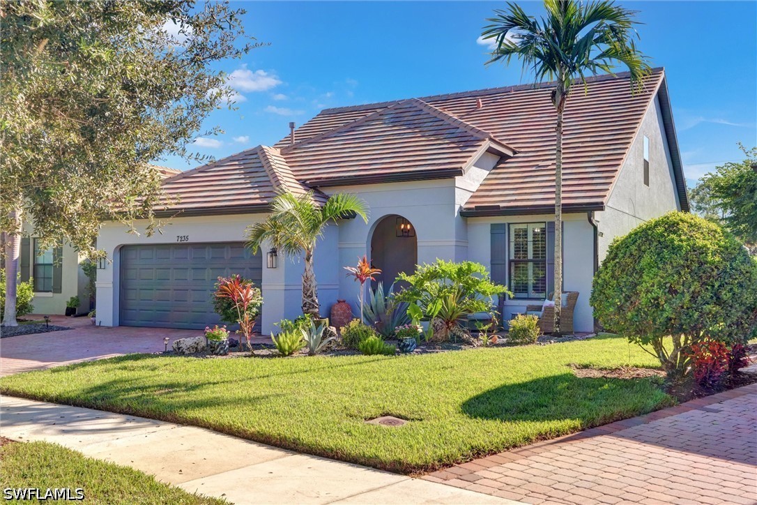 7235 Live Oak Dr — photo
