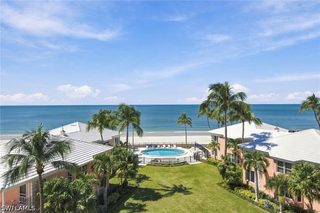 2401 Gulf Shore Blvd N Unit 52 — photo