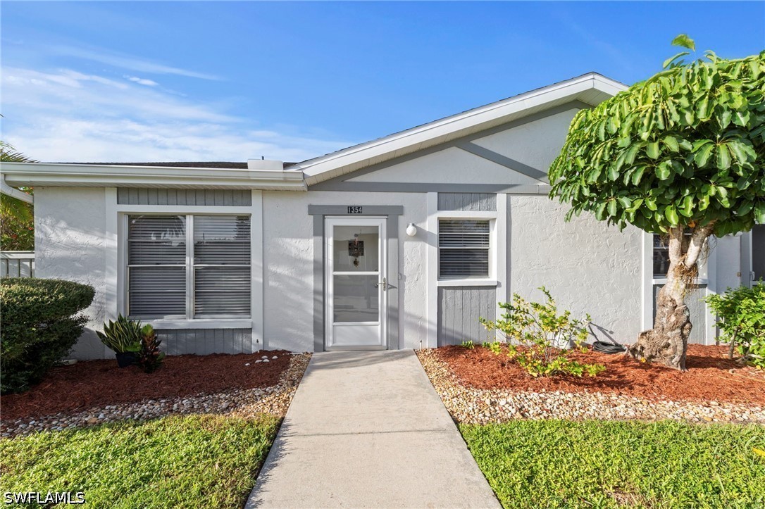1354 Myerlee Gardens Ave — photo