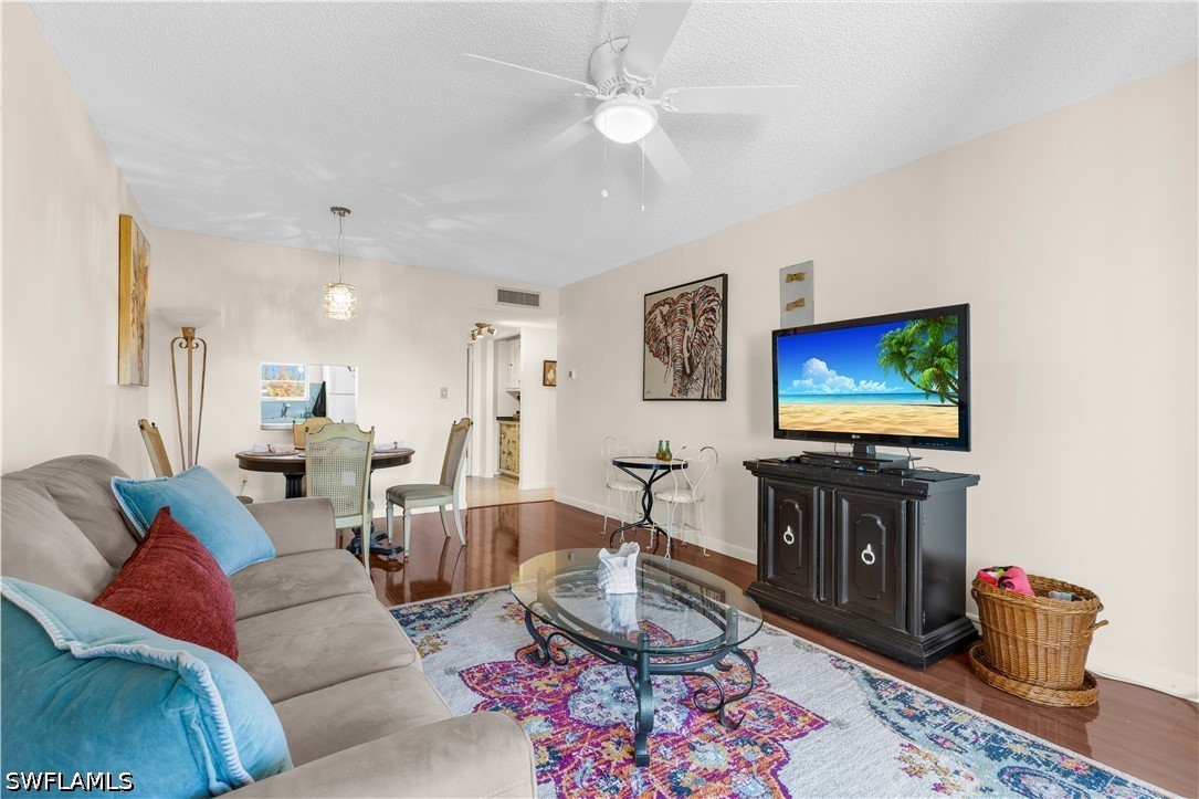 150 Turtle Lake Ct Unit 307 — photo