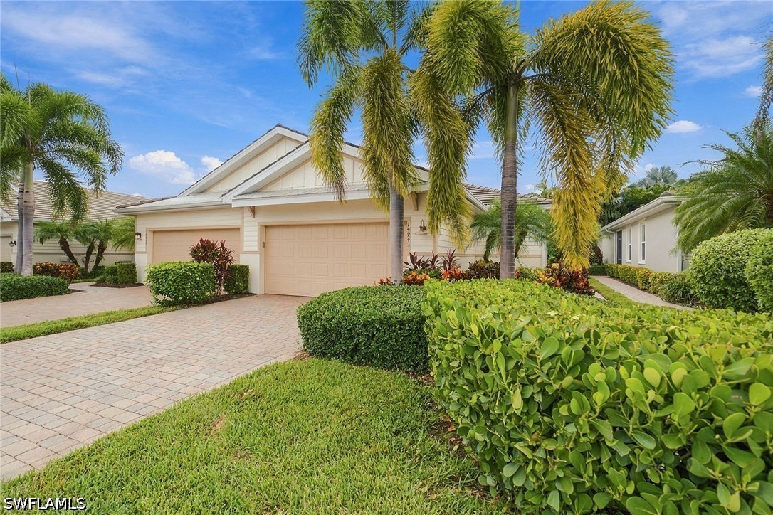 14943 Edgewater Cir — photo