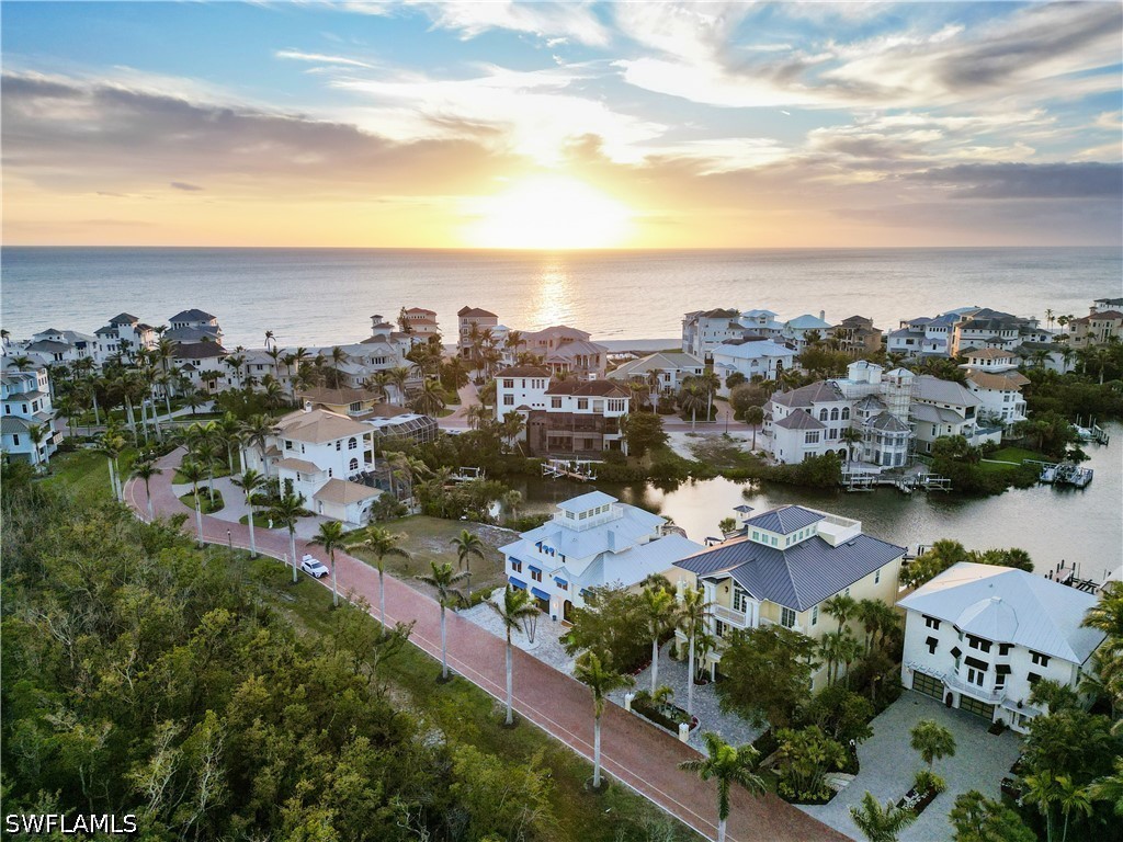 237 Bayfront Dr — photo
