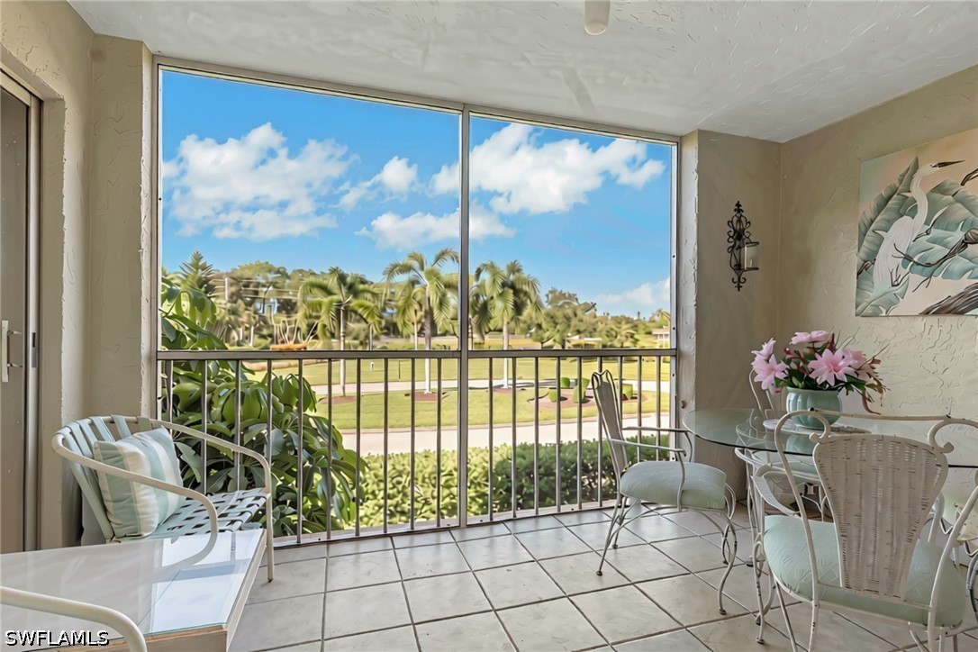 1075 Foxfire Ln Unit 209 — photo