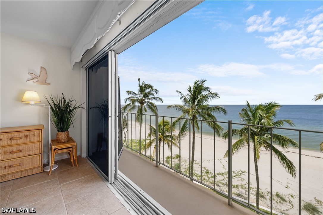 2011 Gulf Shore Blvd N Unit 44 — photo