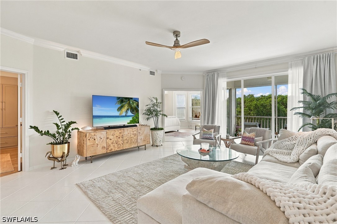 4650 Yacht Harbor Dr Unit 124 — photo
