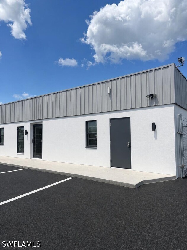 3935 Enterprise Ave — photo