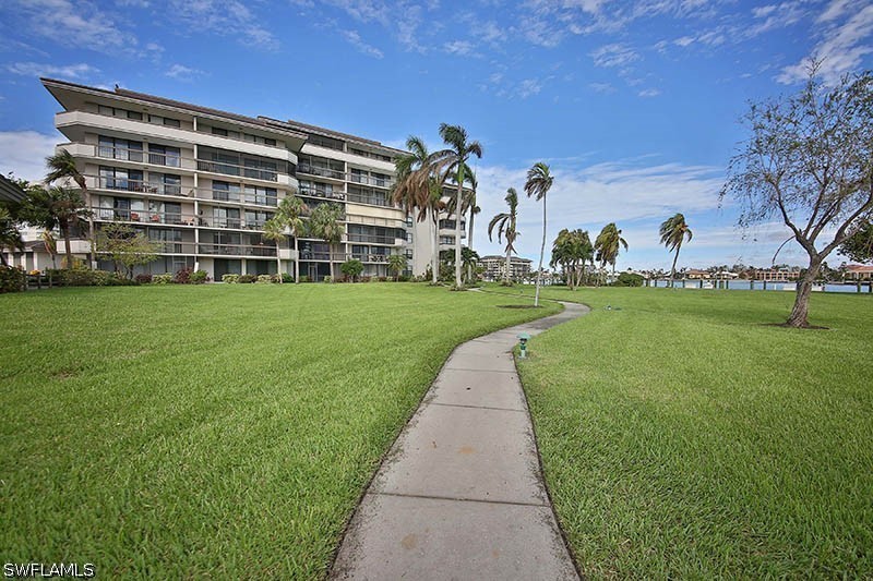 651 Seaview Ct Unit B207 — photo