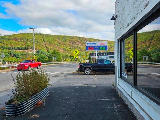 130 Rockingham Street, Rockingham, VT 05101 — photo 3