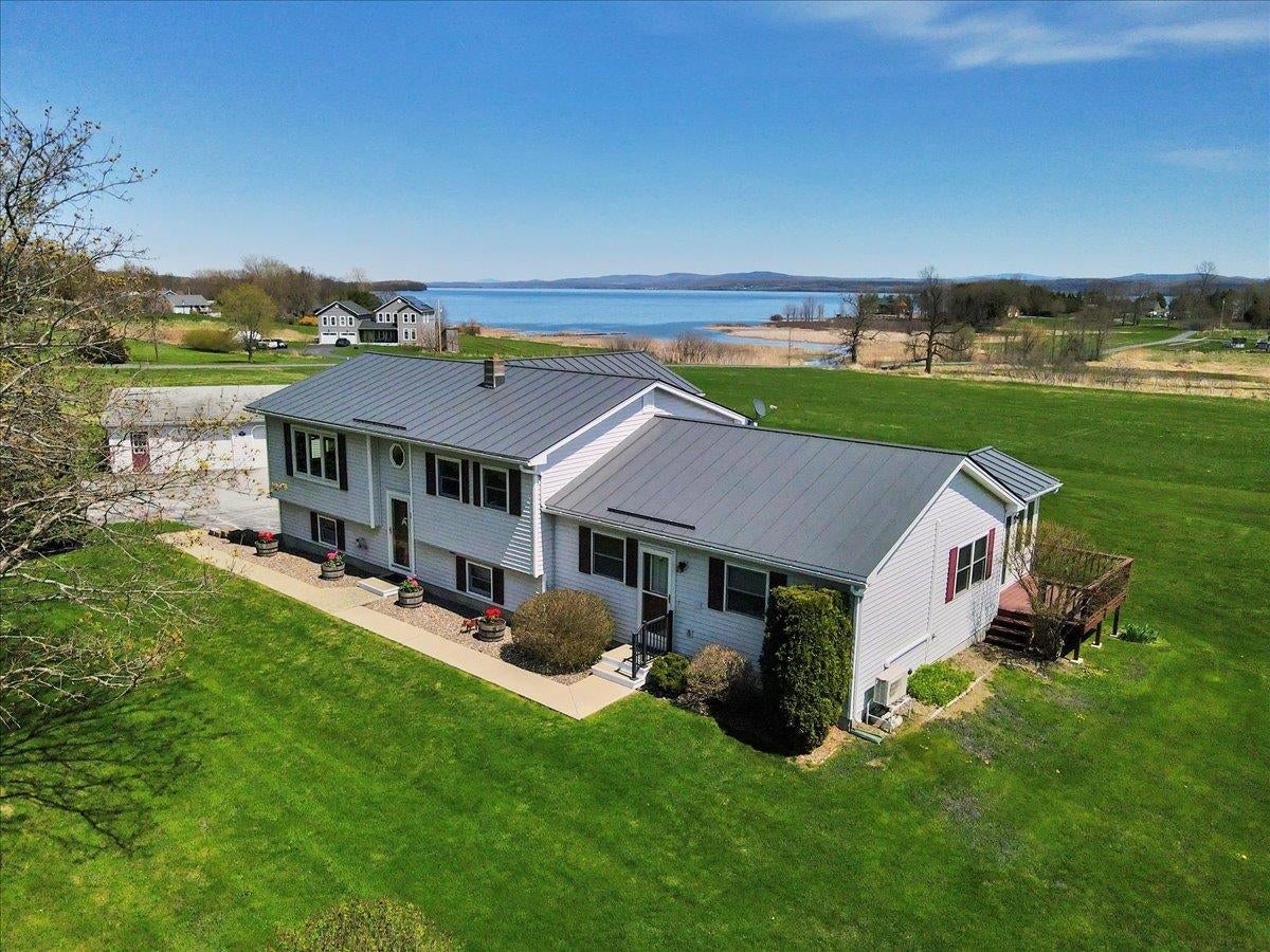 132 East Shore South — photo