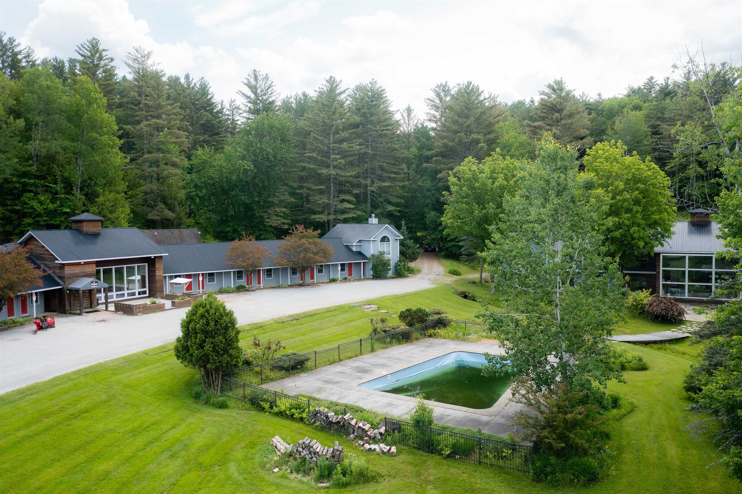 1007 Mountain Road — photo
