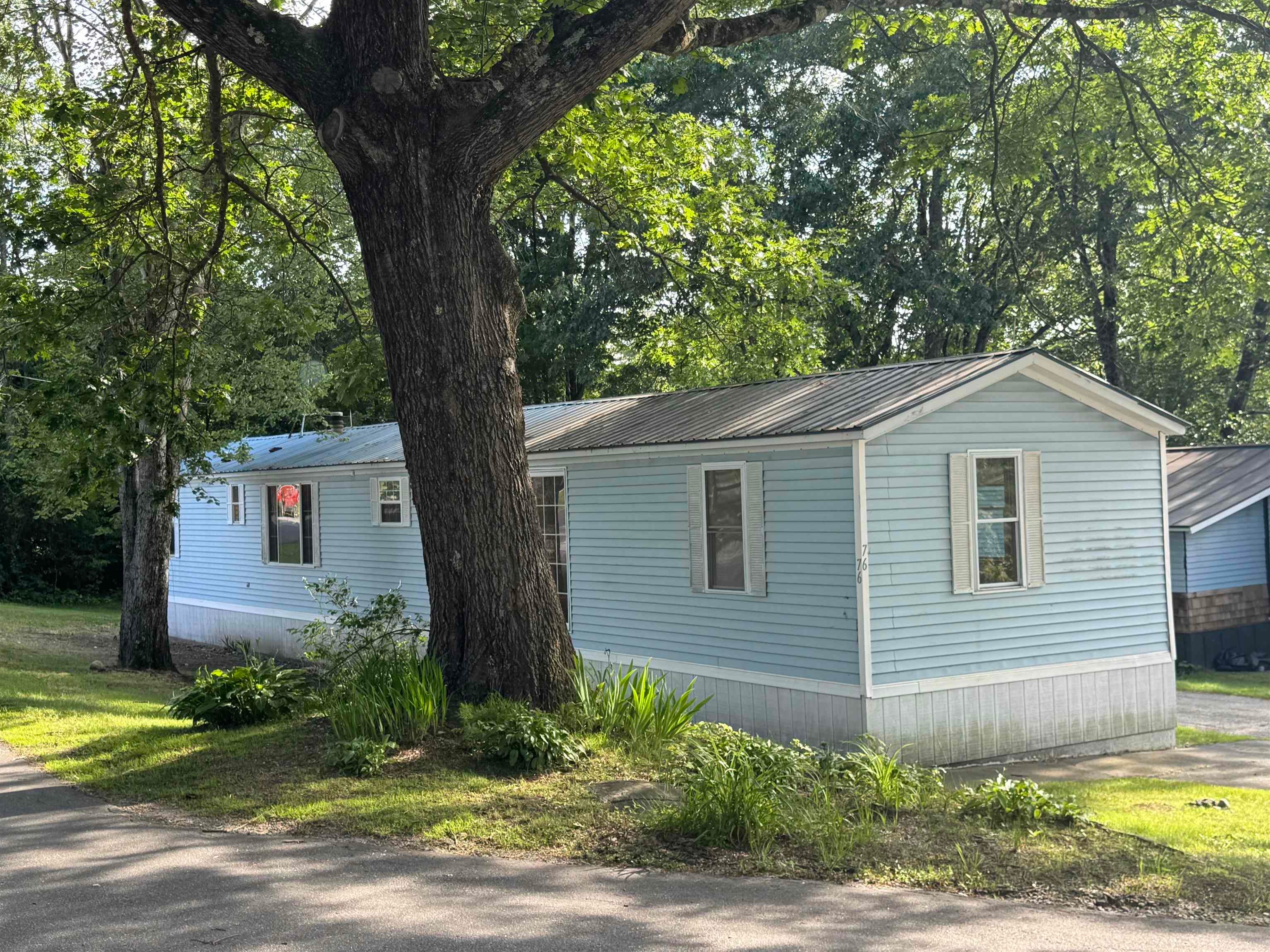 76 Hillside Drive — photo