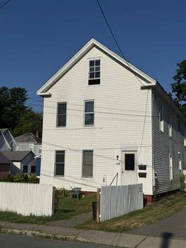 109 Central Street — photo