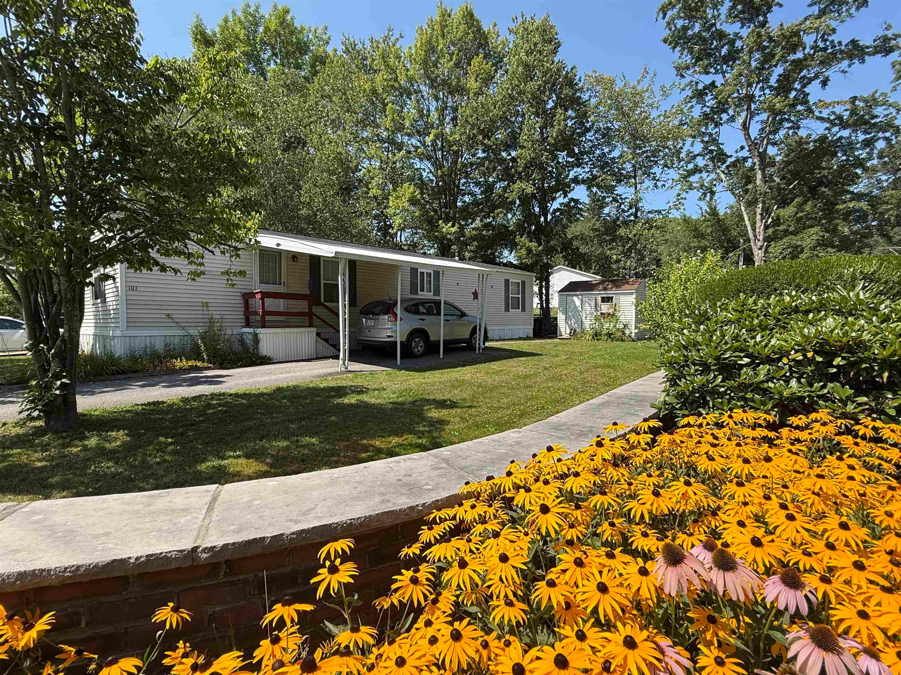 101 Robinhood Drive — photo