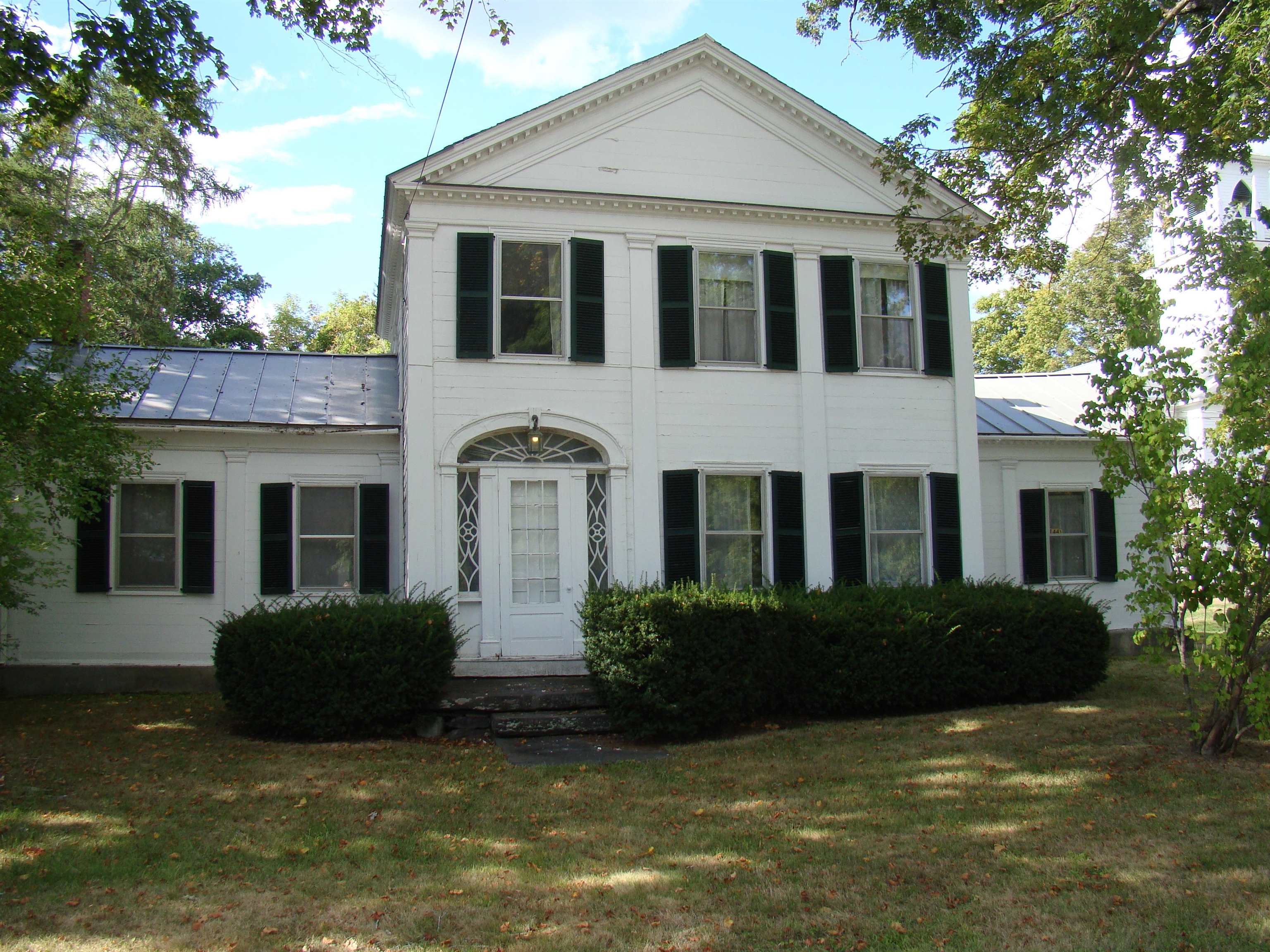 1441 East Main Street — photo