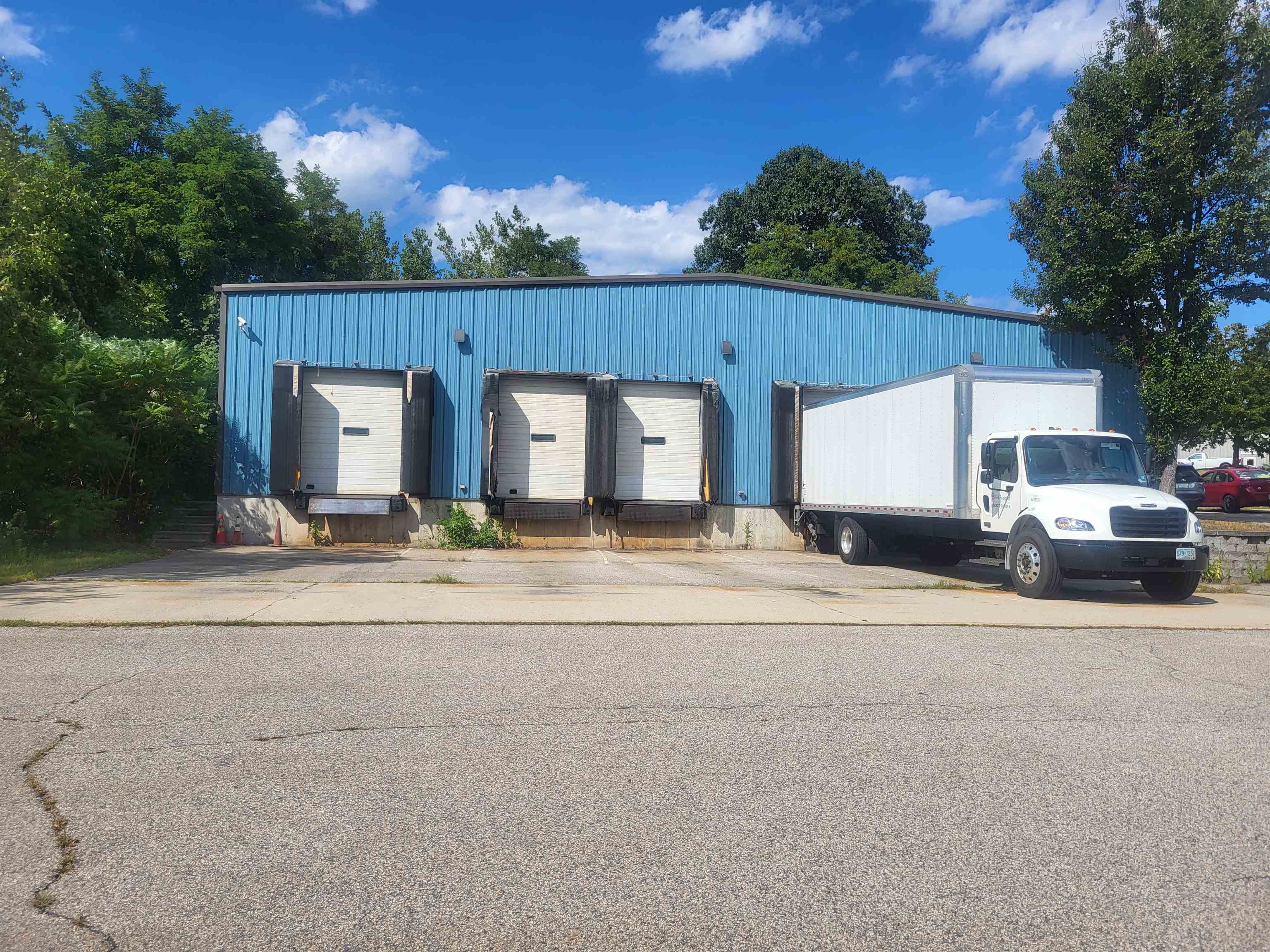 2 Infinity Drive, Raymond, NH 03077