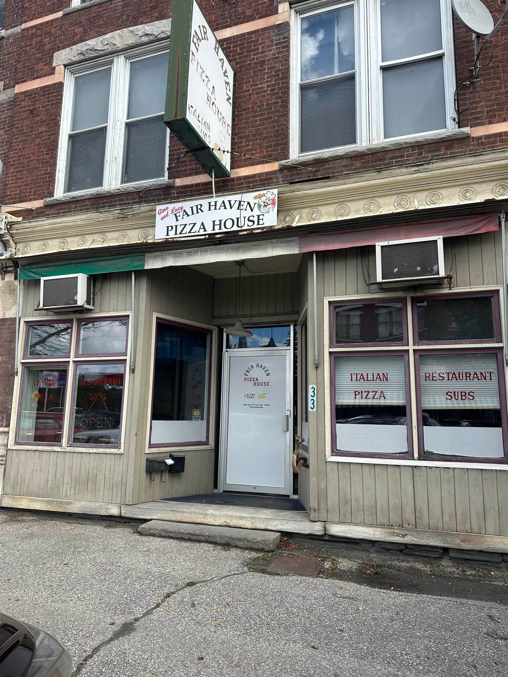 33 Main Street — photo