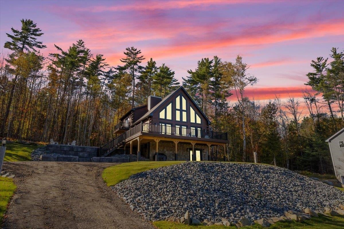 135 Lakeside Drive — photo