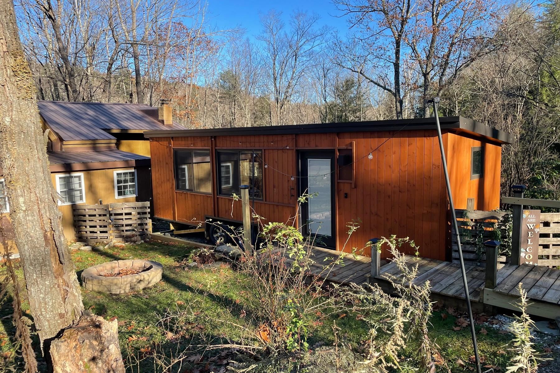 3019 Popple Dungeon Road — photo