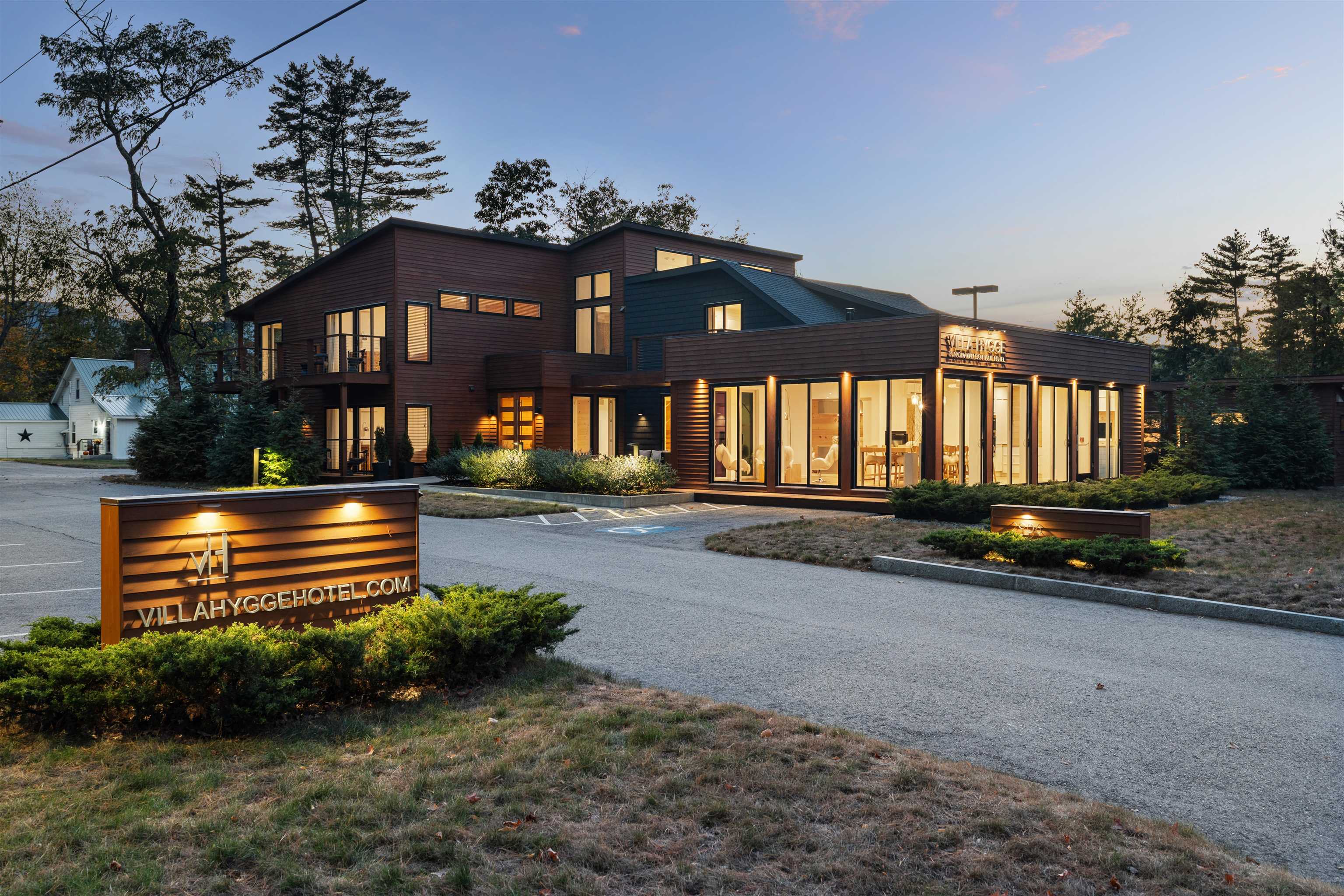 2906 White Mountain Highway — photo