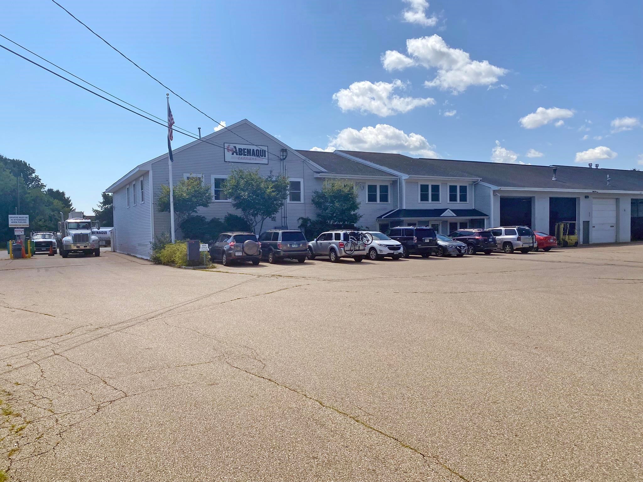 38B South Road Warehouse Storage & Office — photo