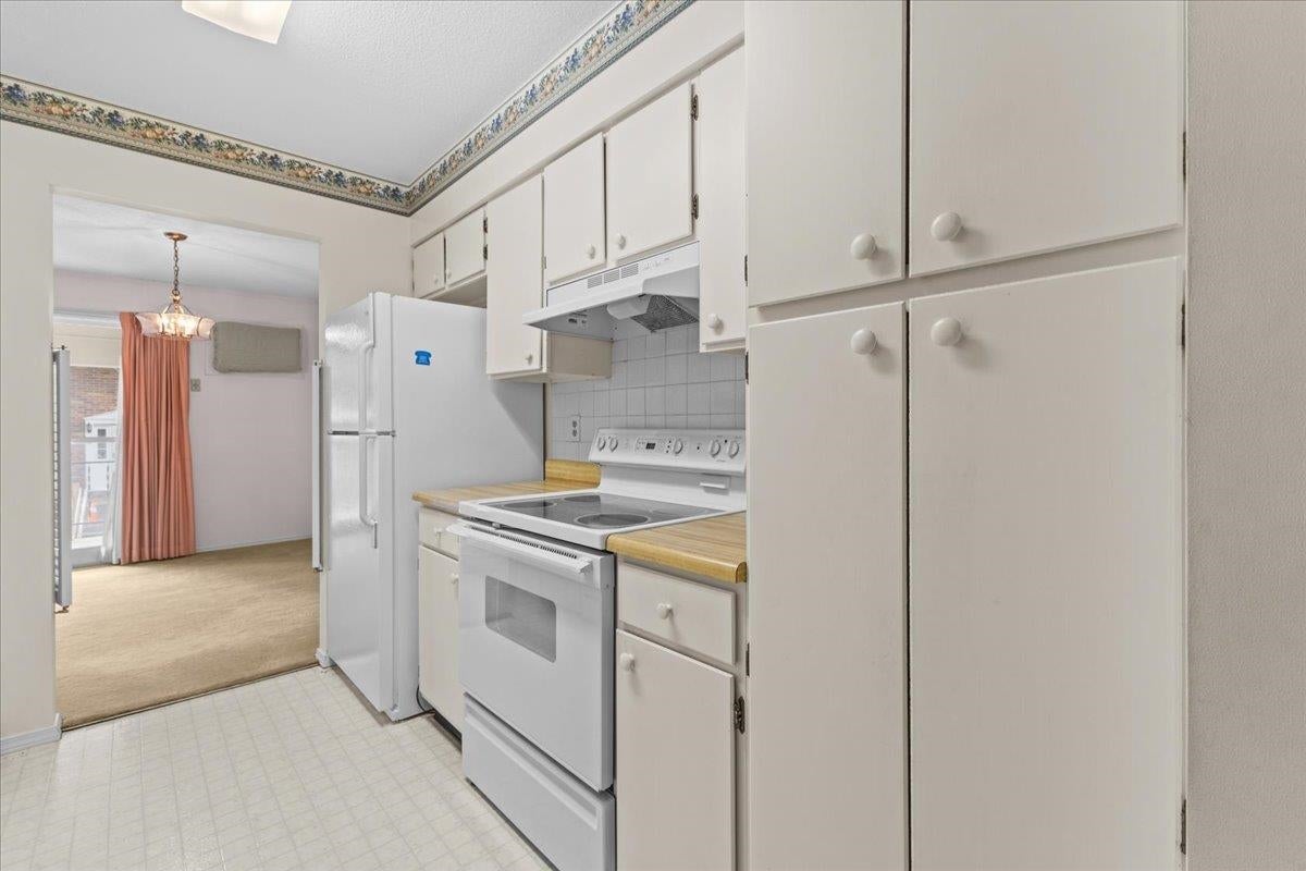 100 Kennedy Drive 62 — photo