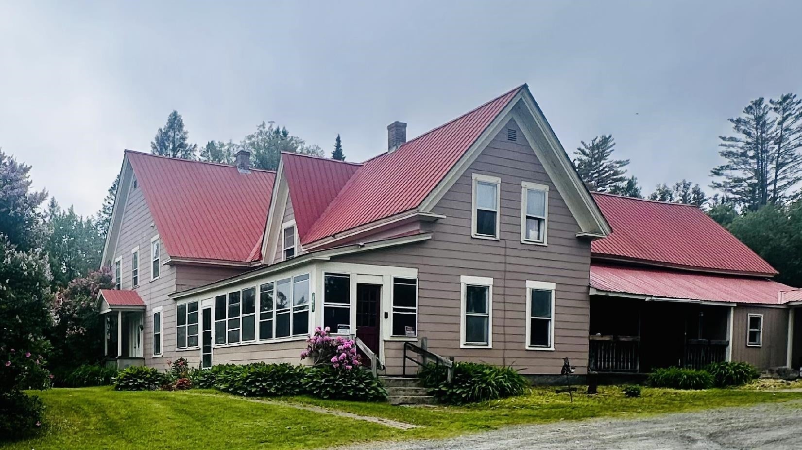 1417 Main Street — photo