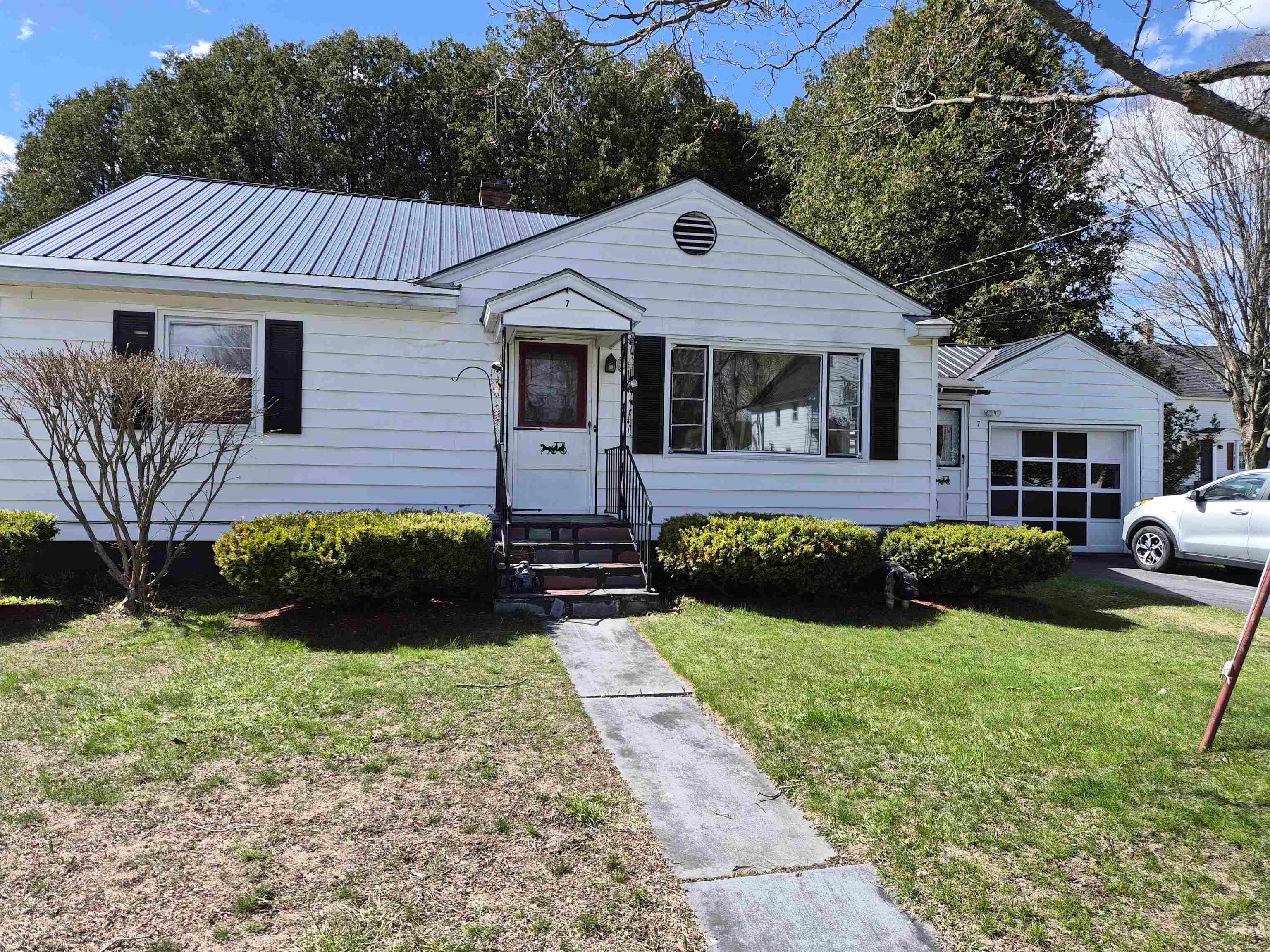 7 Grant Avenue — photo