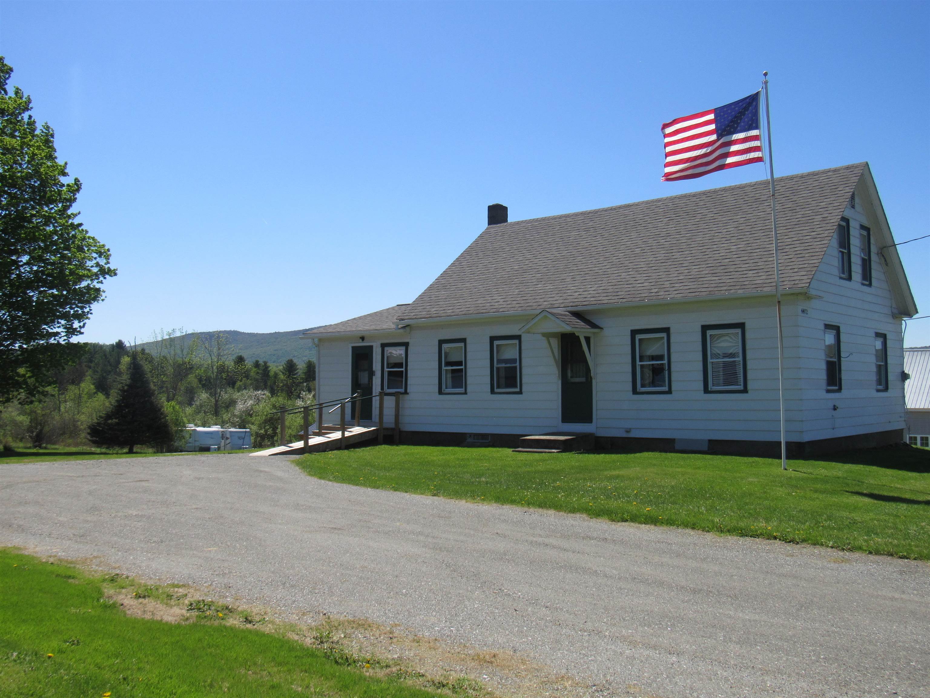4472 Route 14 North — photo