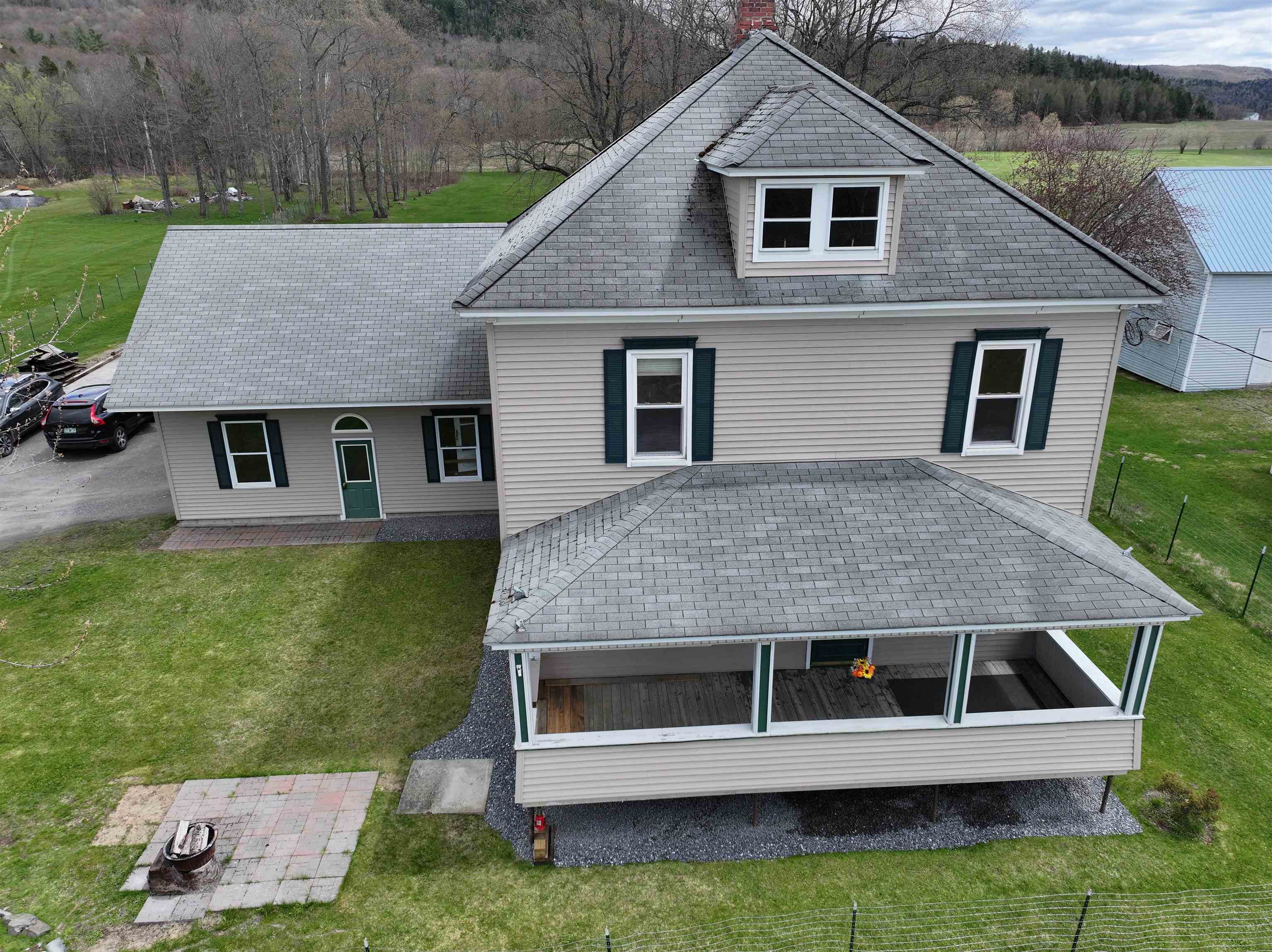 220 Hall Stream Road — photo
