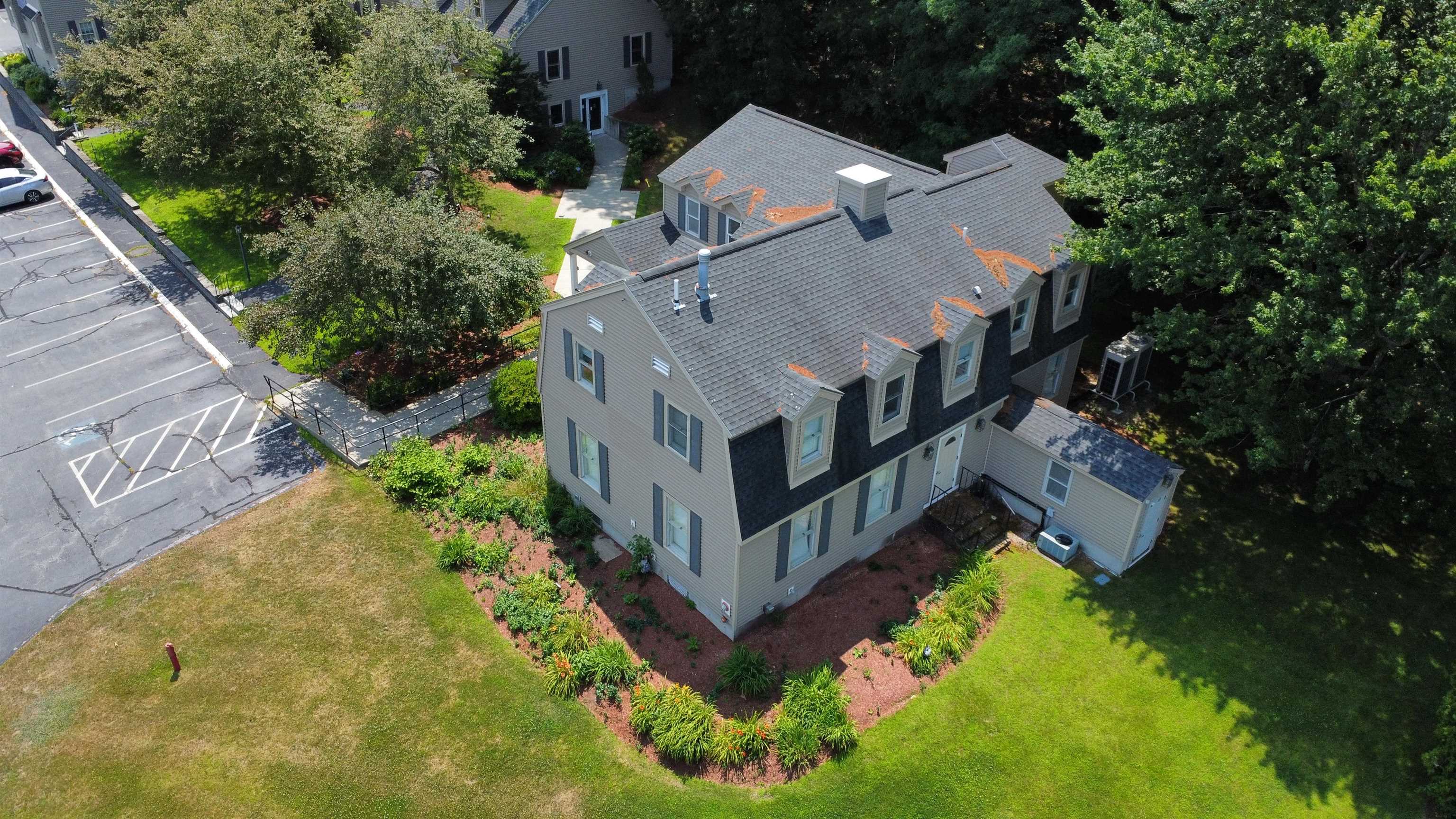 1 Mound Court — photo
