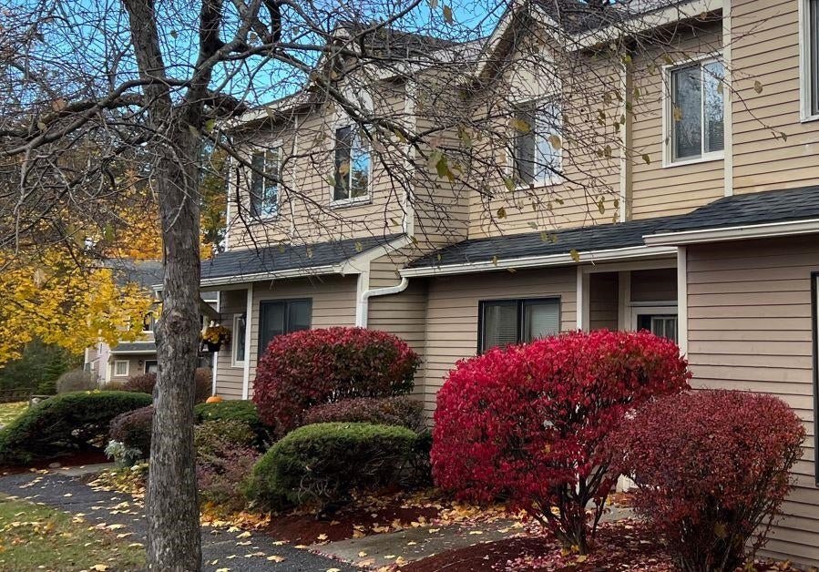 J2 Stonehedge Drive — photo