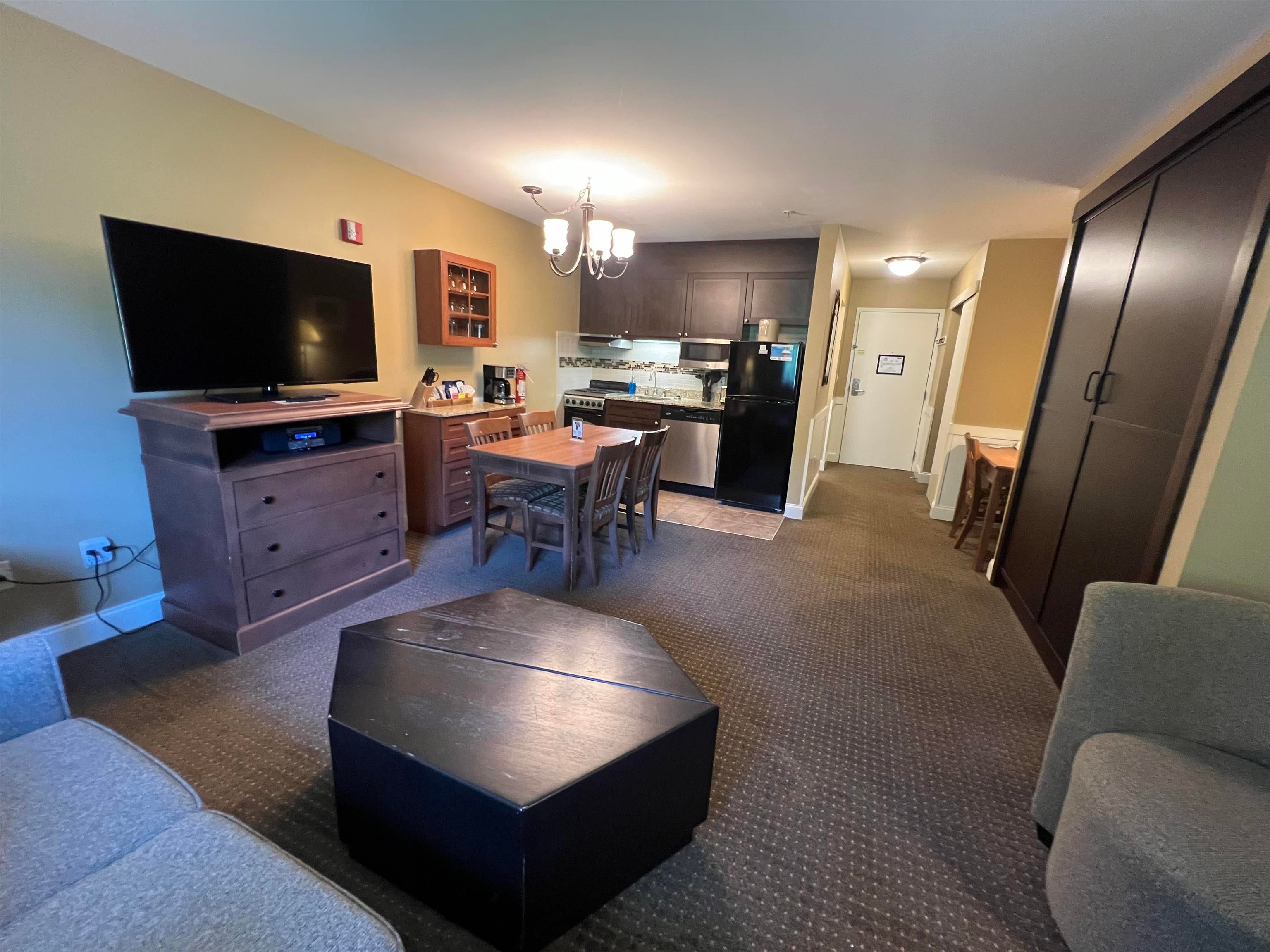 217, Qtr 2 89 Grand Summit Way — photo