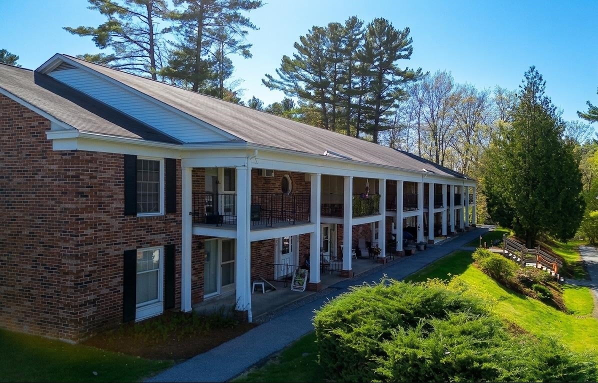 100 Kennedy Drive 74 — photo