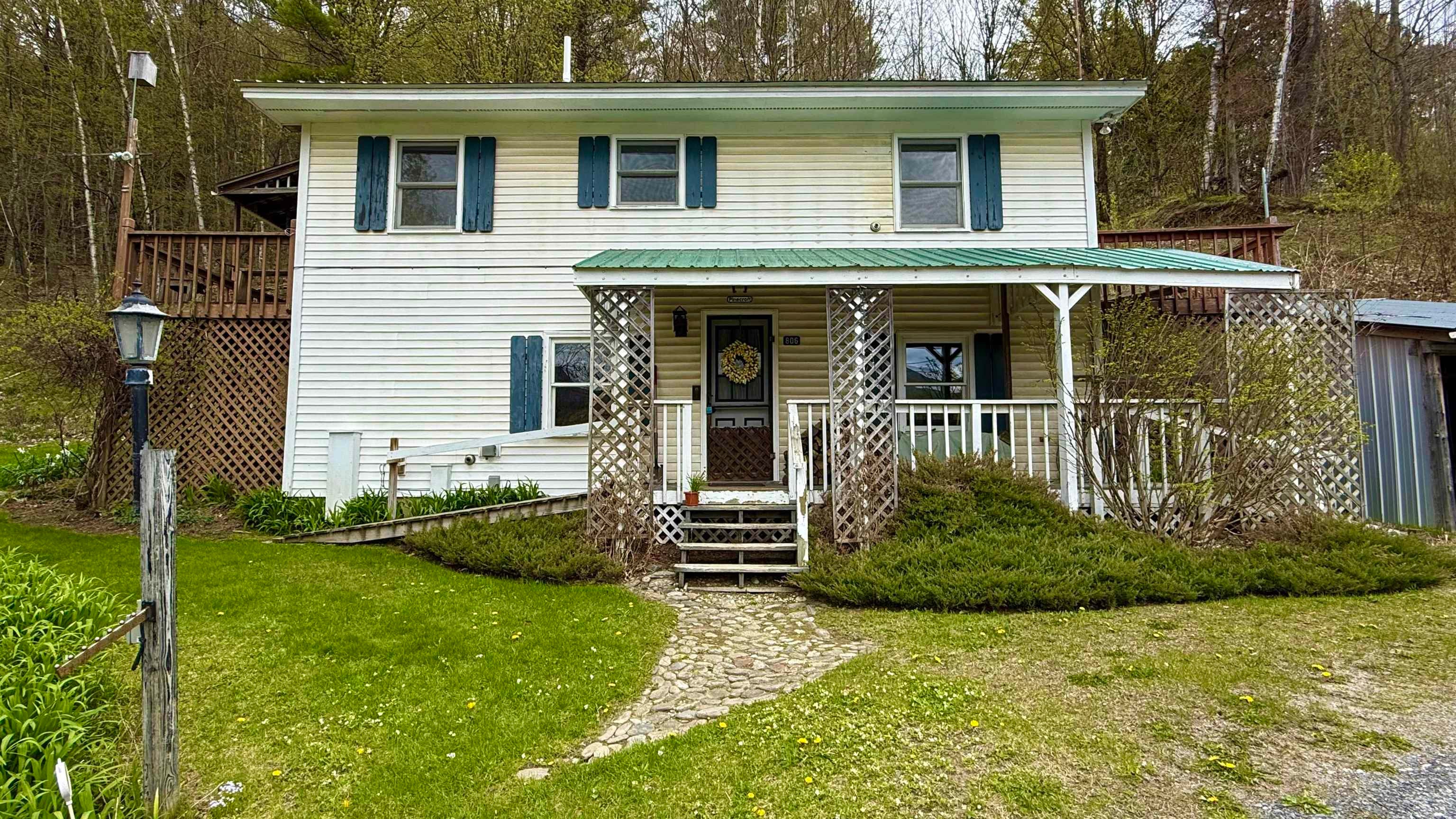 806 Vt Route 15 W — photo