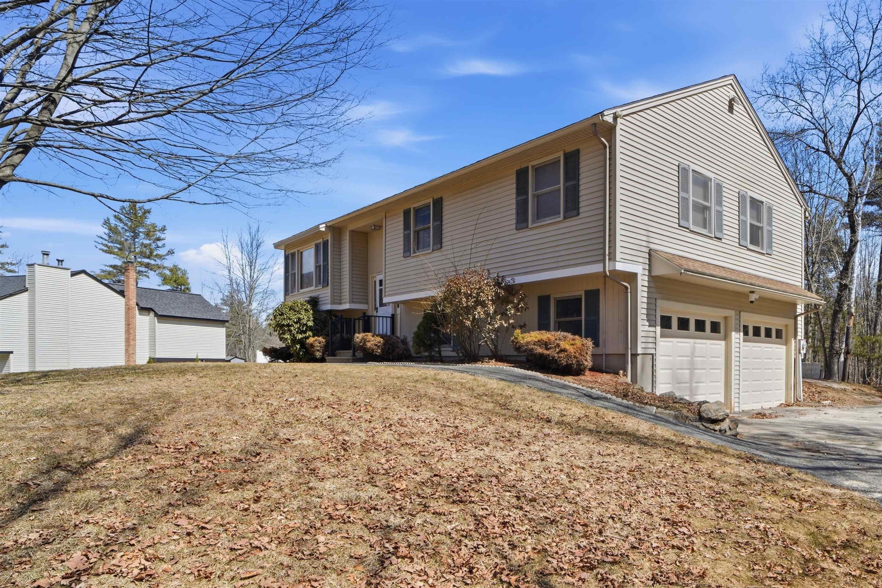 16 Towne Drive — photo