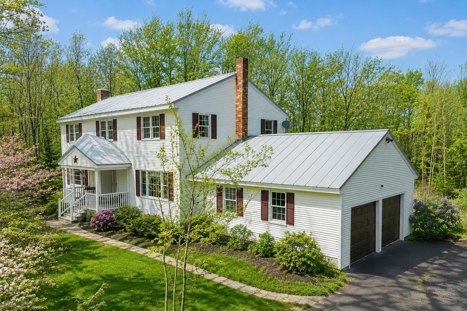 22 Nancy Court — photo