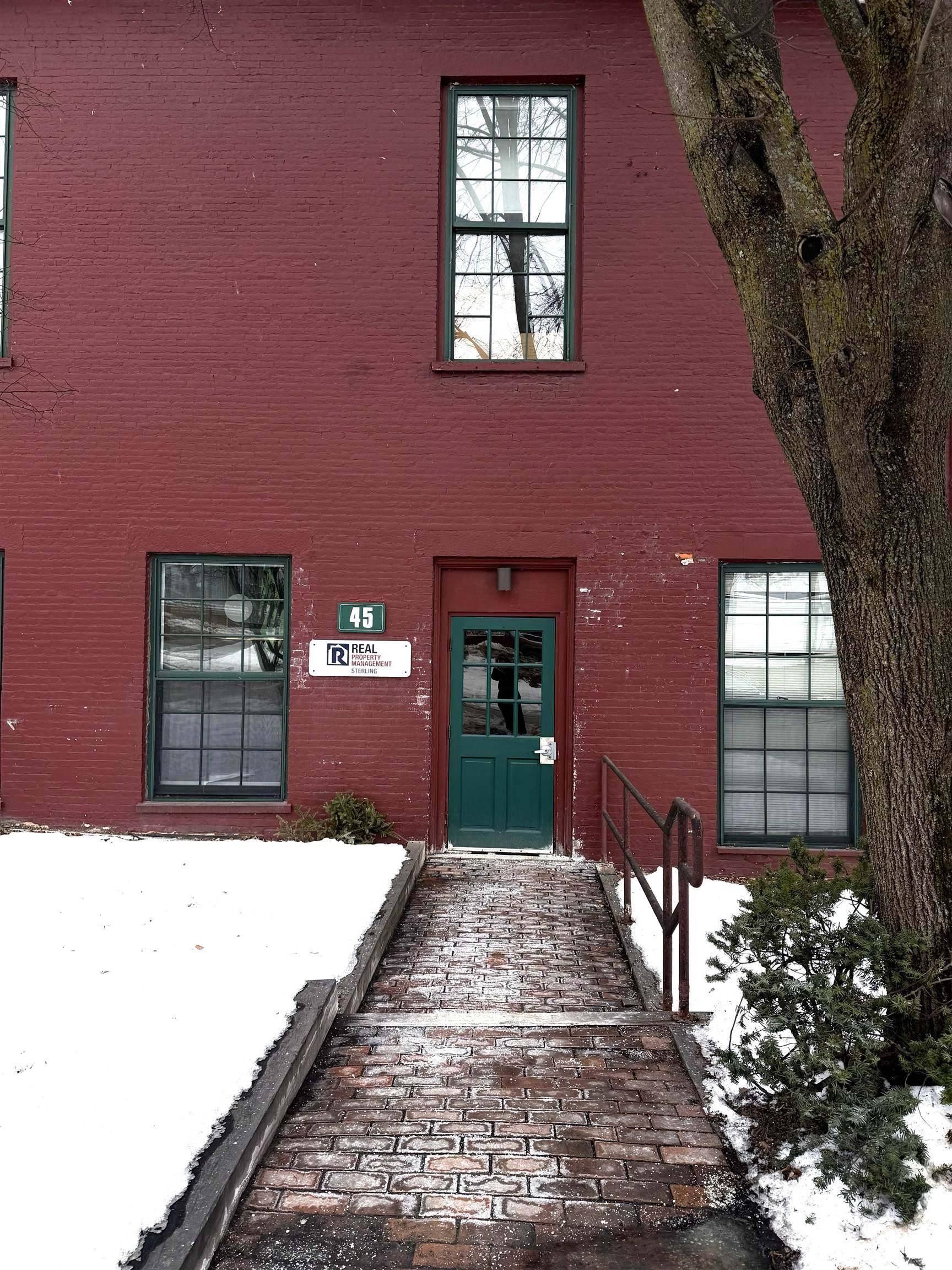 45 Kilburn Street Suite 232 — photo